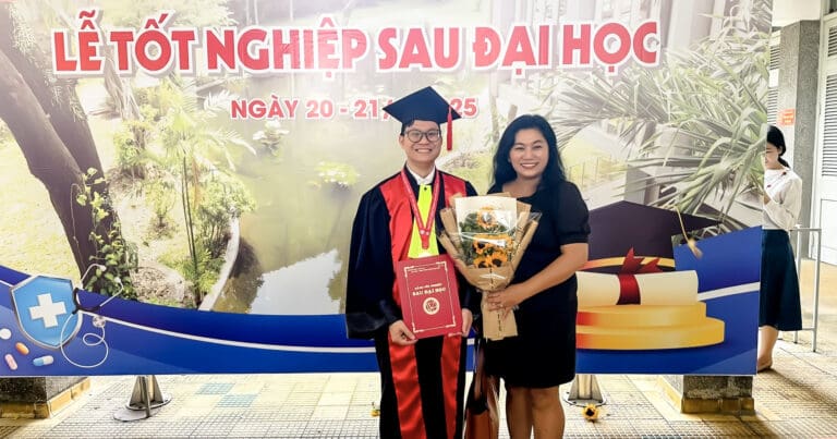 thay-nha-thuoc-tot-du-le-tn-sau-dai-hoc-cua-ds-hoc-tro-vo-tha-anh-tai_5